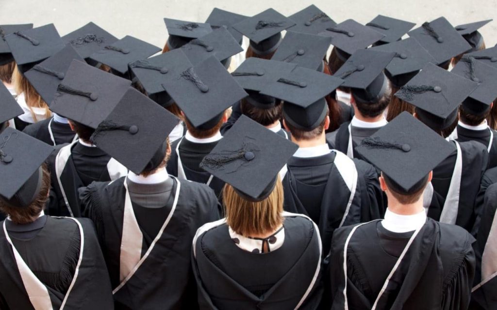 are-graduate-schemes-paying-enough