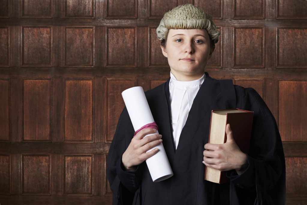 Should I Become A Solicitor Or A Barrister 