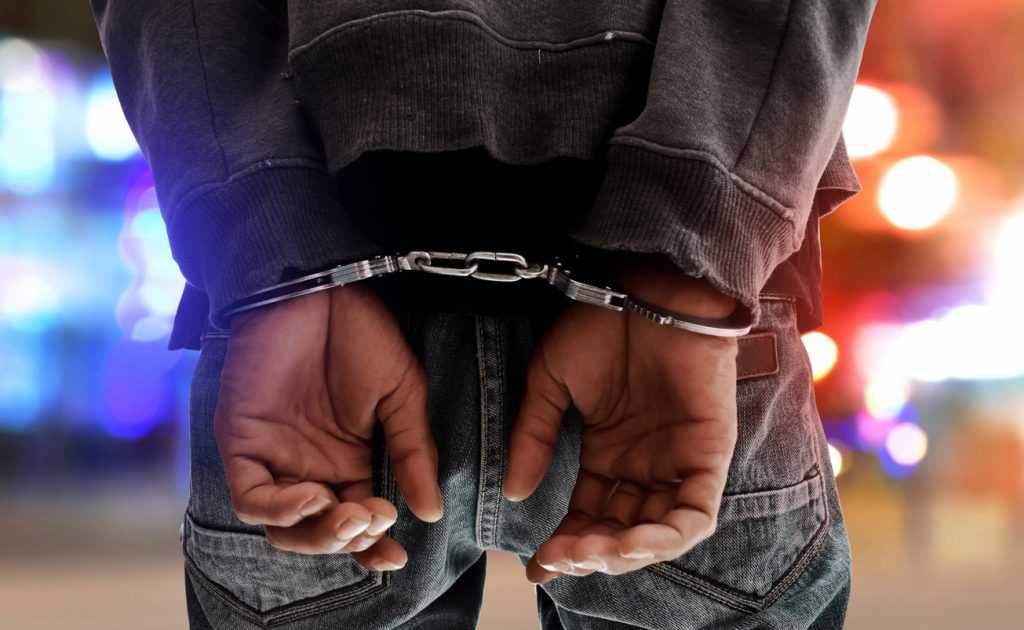 In Cuffs? 5 Signs It's Time to Call a Criminal Defence Attorney