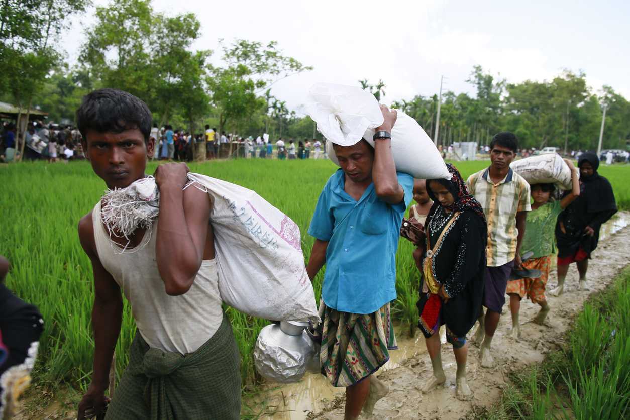 Rohingya Muslims flee violence in Myanmar