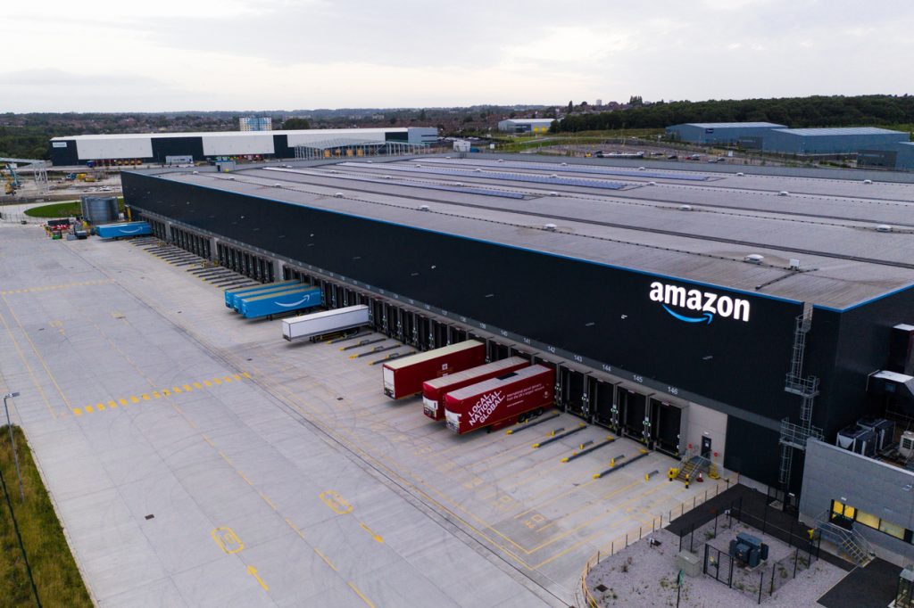 NYC Warehouse Employees To Form First US Union At Amazon