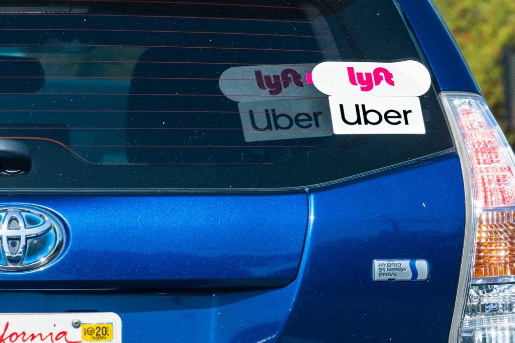 Uber And Lyft Driver Pay Guarantee Signed Into Washington Law