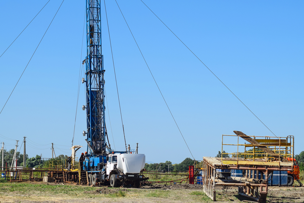 Carrying out repair of an oil well. Equipment of oil fields.