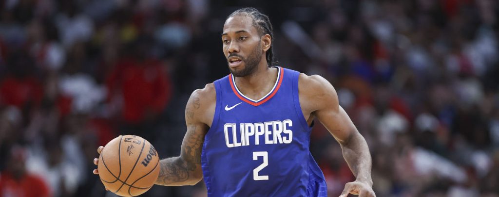 Kawhi Leonard's Trainer Sues LA Clippers Over Injury Treatment