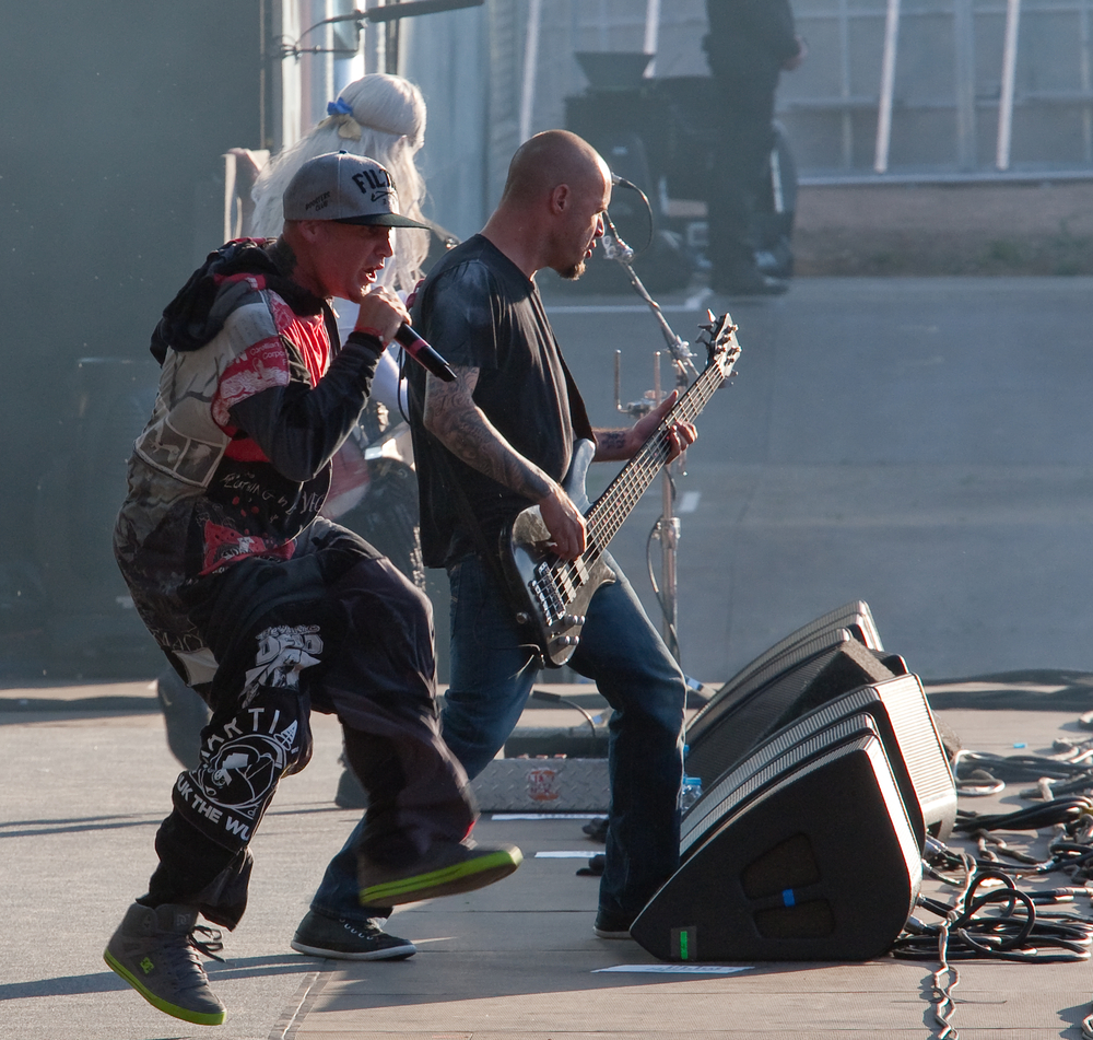 lisbon,,portugal, ,may,26:,limp,bizkit,performing,on,stage