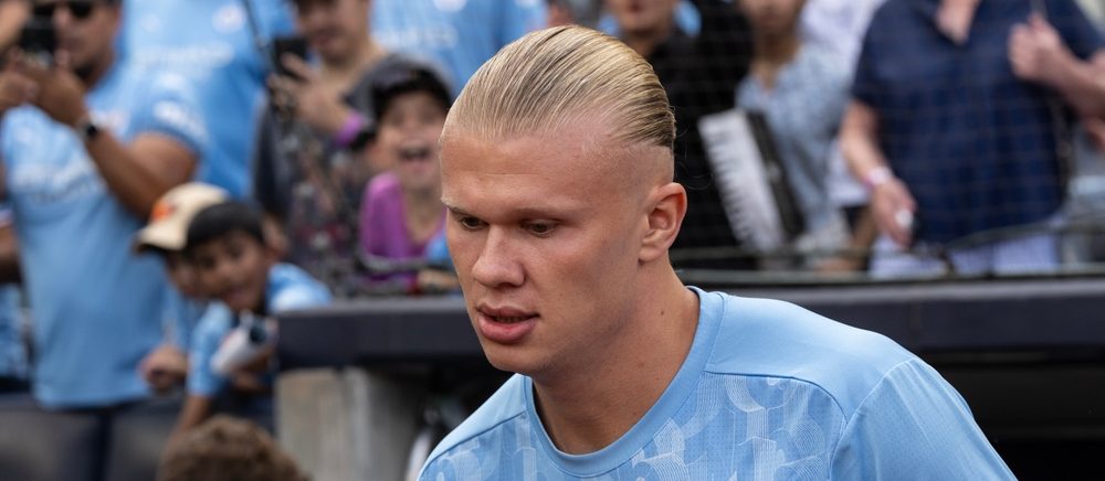 erling,haaland,(9),of,manchester,city,seen,during,warm up,before