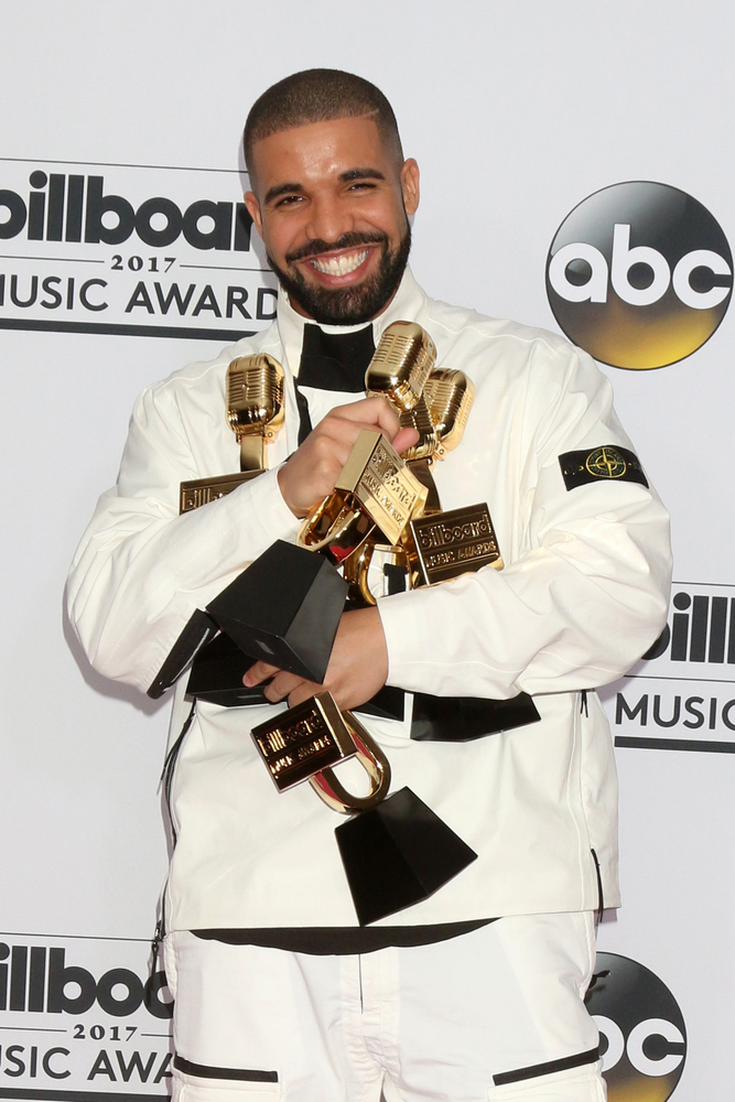 Drake at the 2017 Billboard Awards