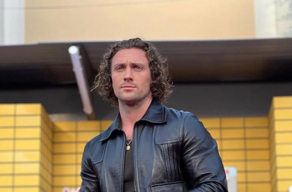 Aaron Taylor-Johnson and Elizabeth Olsen Tease Quicksilver's Possible Return to the MCU