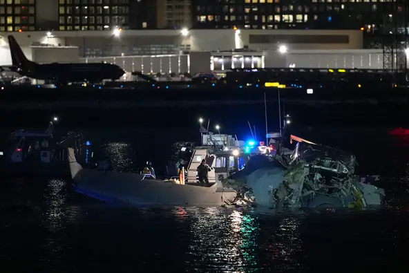 an american airlines flight from wichita, kansas collided with a helicopter while approaching ronald reagan national airport.