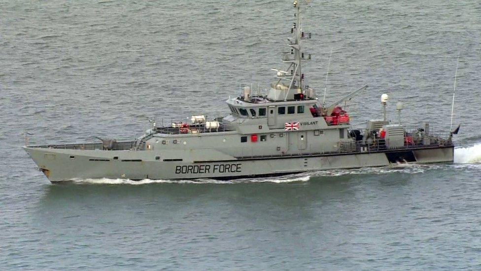 French Navy Refuses to Rescue Migrants, Hands Off to UK Border Force