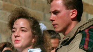 Susan and David Smith speak to reporters at a news conference in Union, South Carolina, on November 2, 1994